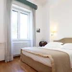 Stella House * Roma